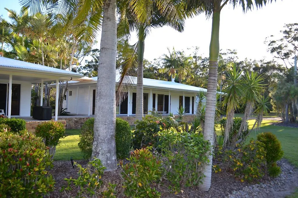 Beach Stone House Noosaville Holiday home