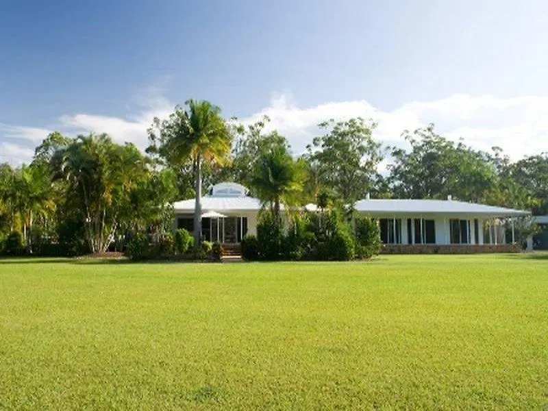 Beach Stone House Noosaville Holiday home
